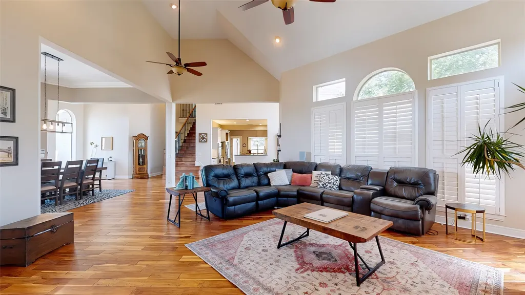 3107 Hillside Drive Highland Village TX 75077