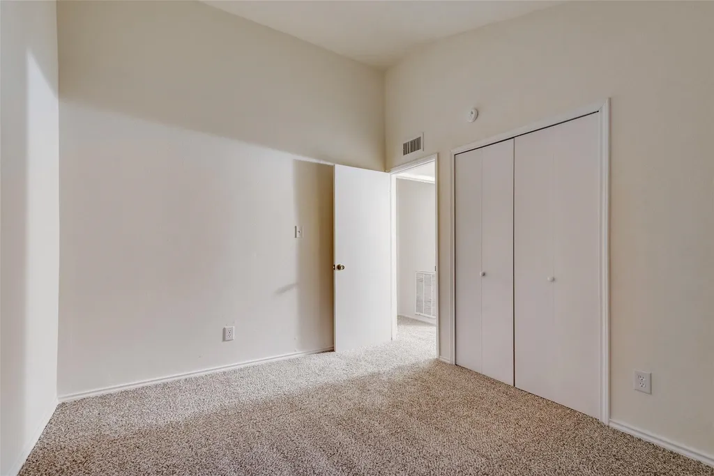 2315 Sunflower Drive Arlington TX 76014
