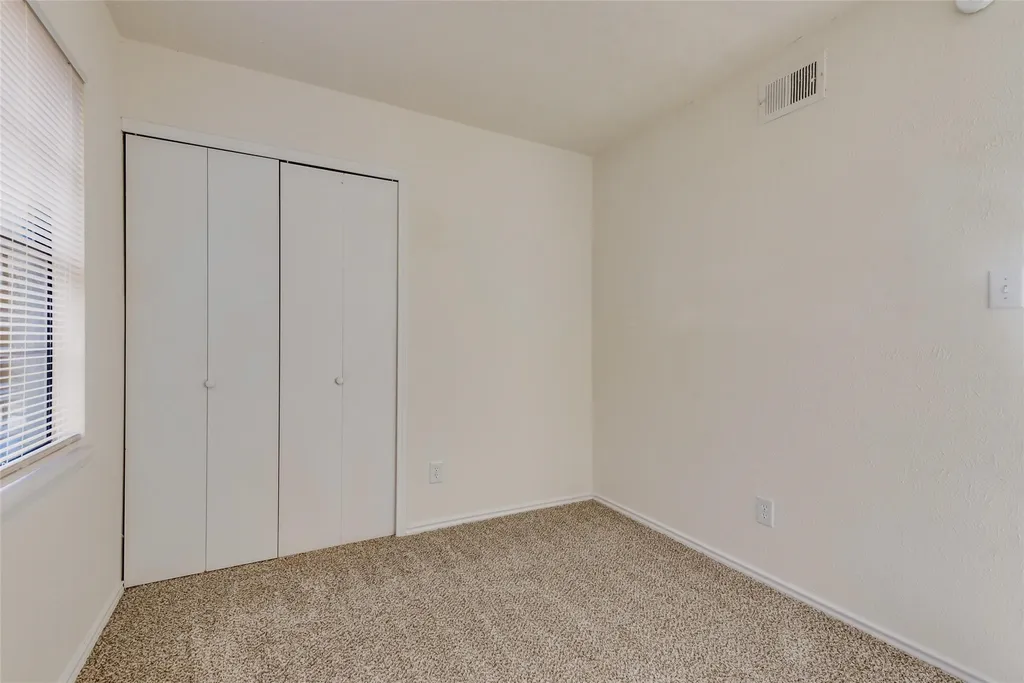 2315 Sunflower Drive Arlington TX 76014