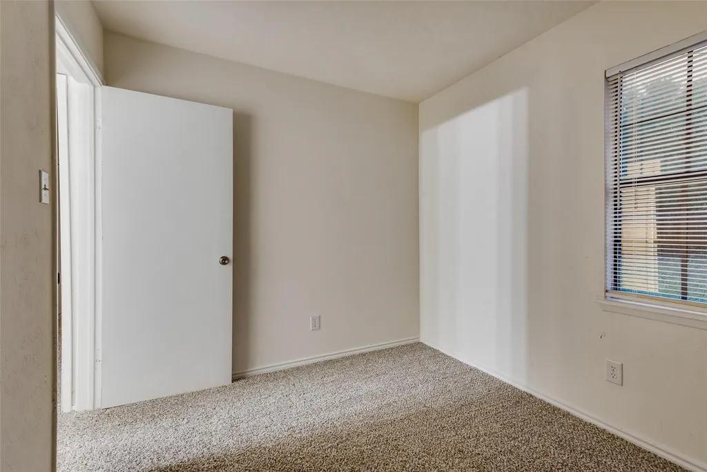 2315 Sunflower Drive Arlington TX 76014