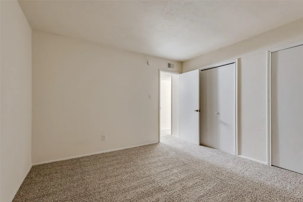 2315 Sunflower Drive Arlington TX 76014