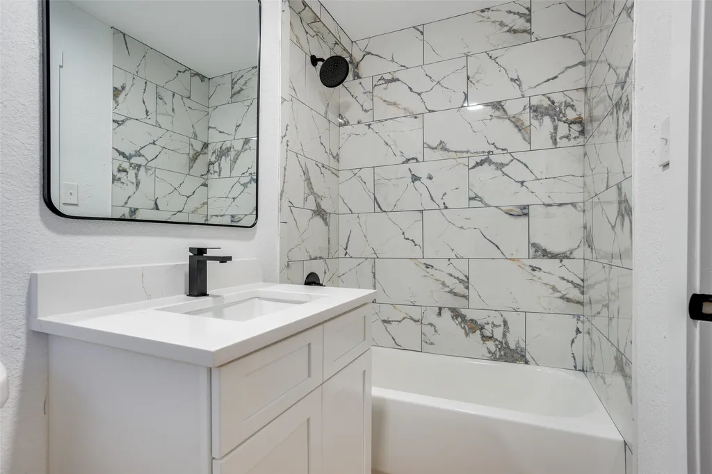 1614 Dakota Drive Garland TX 75043