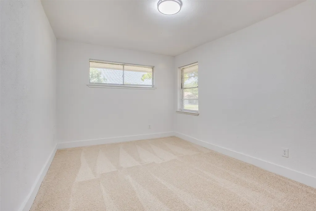 1614 Dakota Drive Garland TX 75043