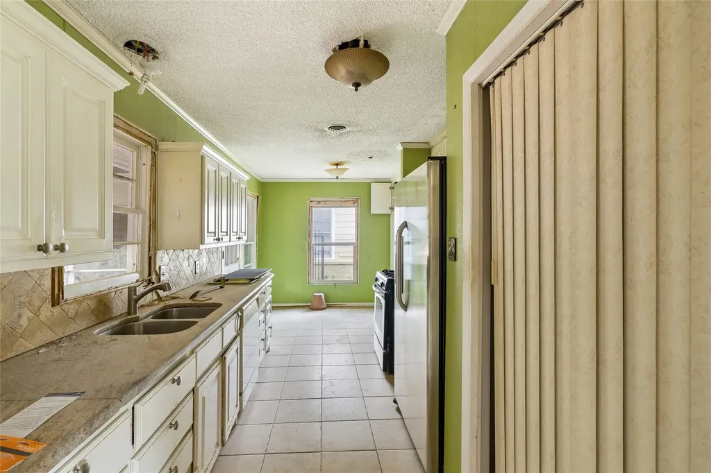 5104 Malinda Lane S Fort Worth TX 76112