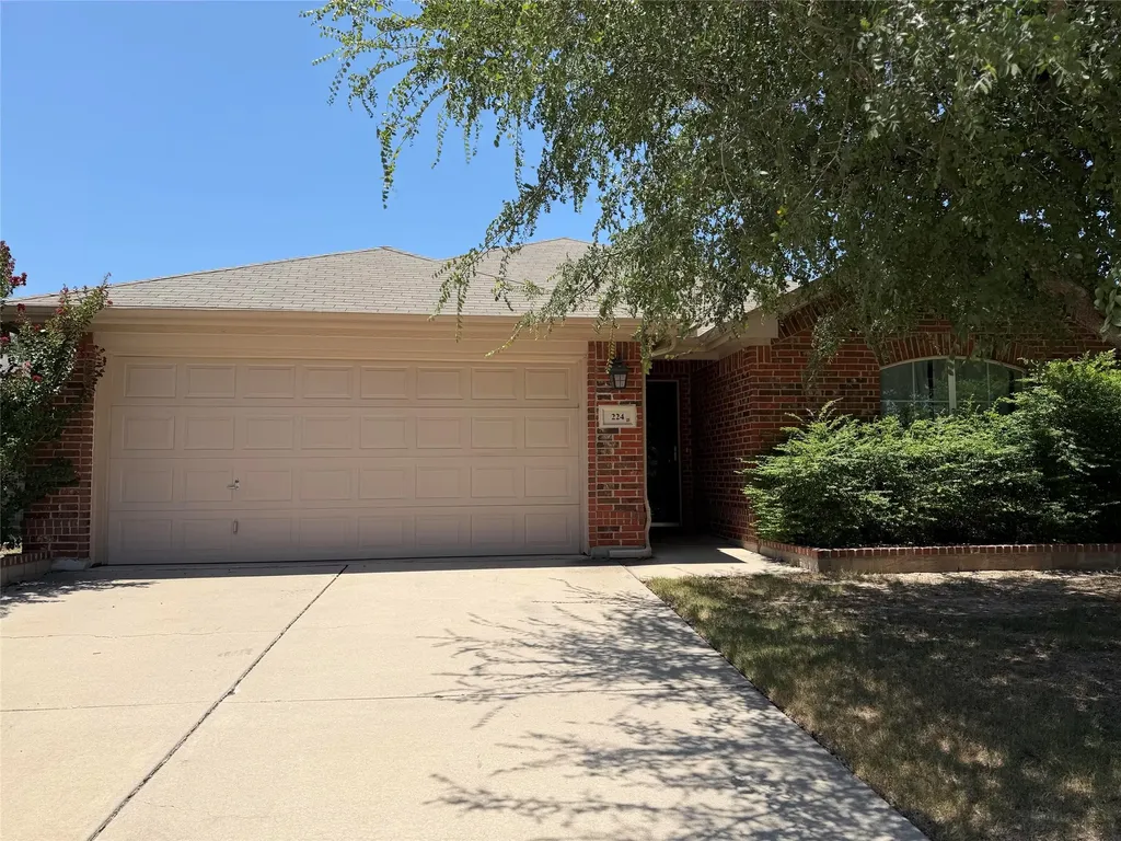224 Spring Hollow Drive Saginaw TX 76131
