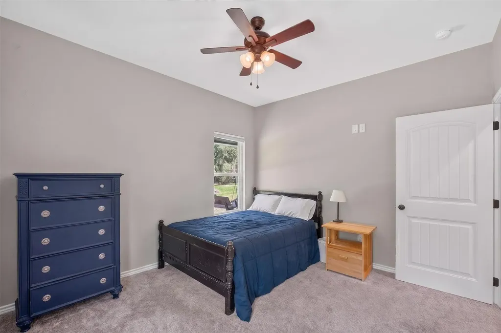 1094 County Road 2389 Alba TX 75410