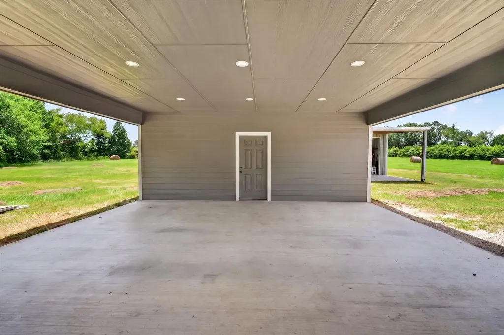 1094 County Road 2389 Alba TX 75410