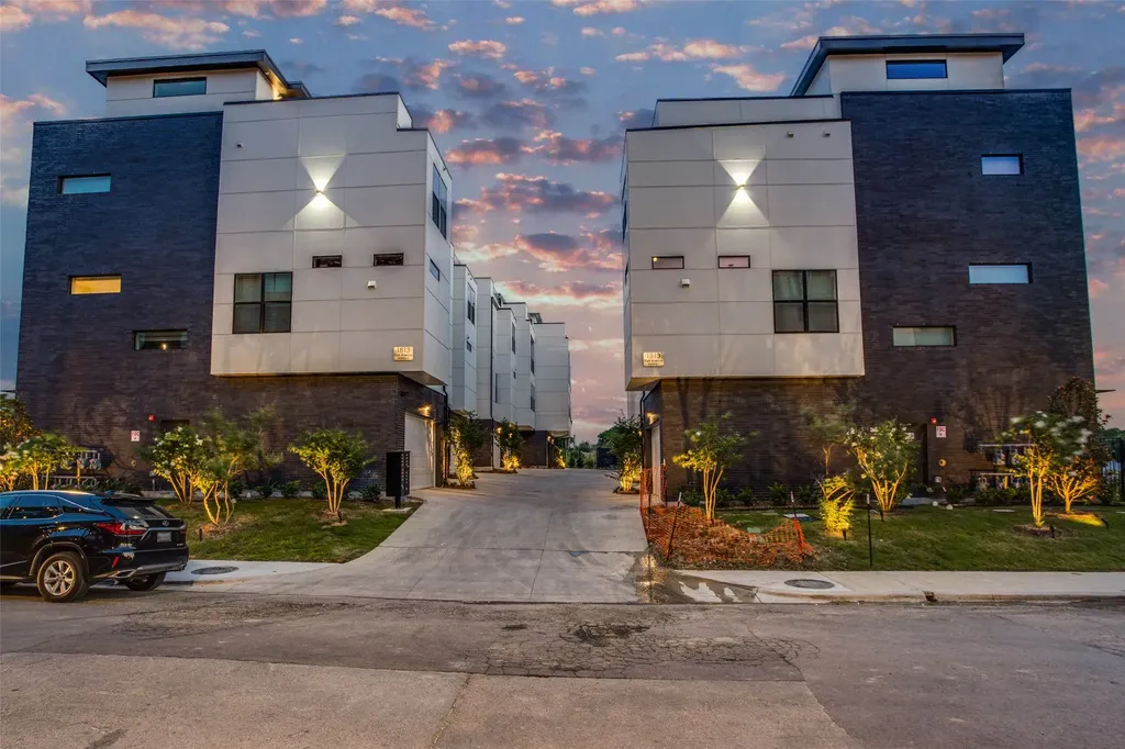 1813 Park Avenue Dallas TX 75215