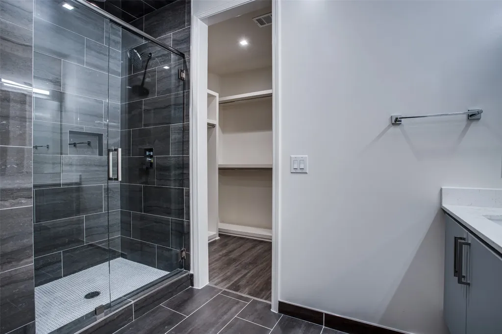 1813 Park Avenue Dallas TX 75215