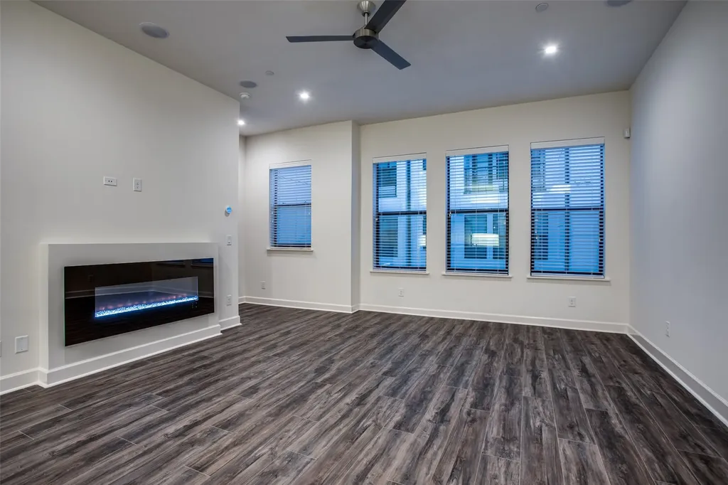 1813 Park Avenue Dallas TX 75215