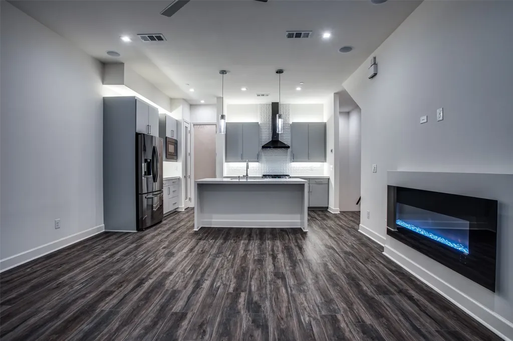 1813 Park Avenue Dallas TX 75215