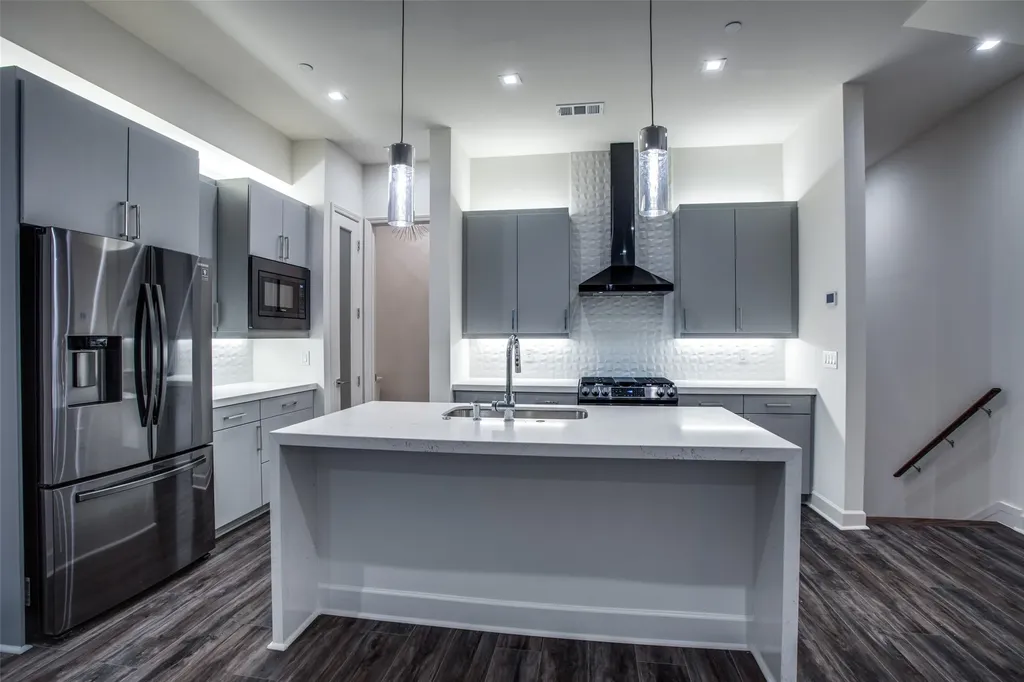 1813 Park Avenue Dallas TX 75215