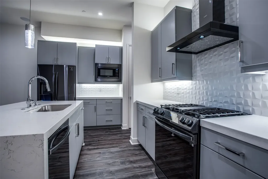 1813 Park Avenue Dallas TX 75215
