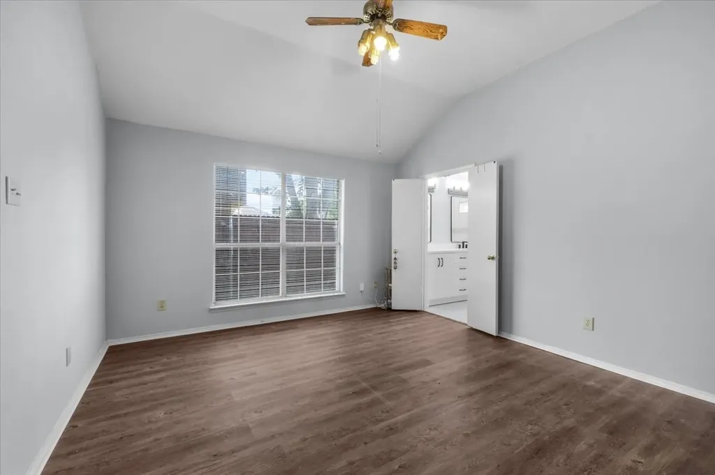 4244 Hathaway Drive Grand Prairie TX 75052