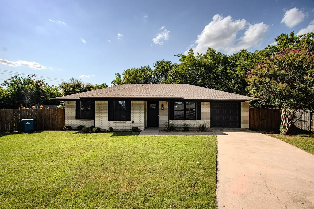 815 Steve Court Sanger TX 76266