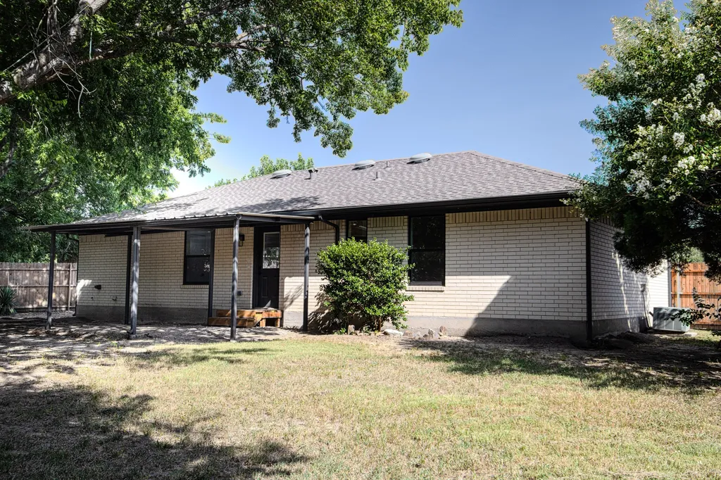 815 Steve Court Sanger TX 76266