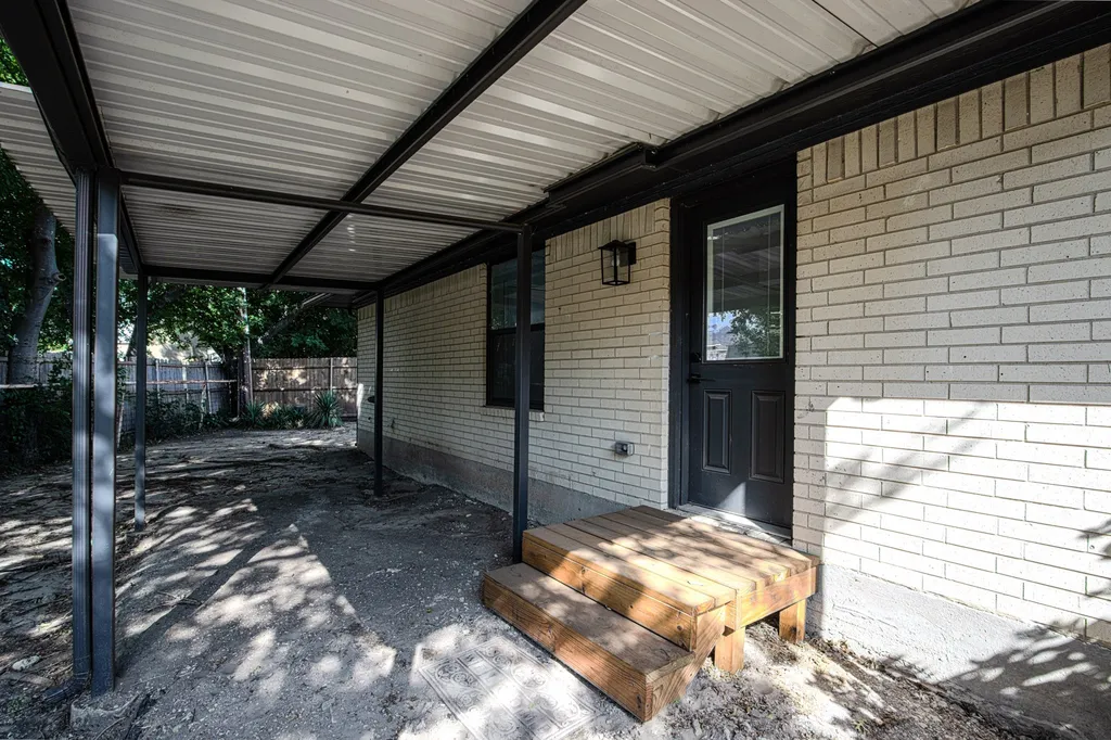 815 Steve Court Sanger TX 76266
