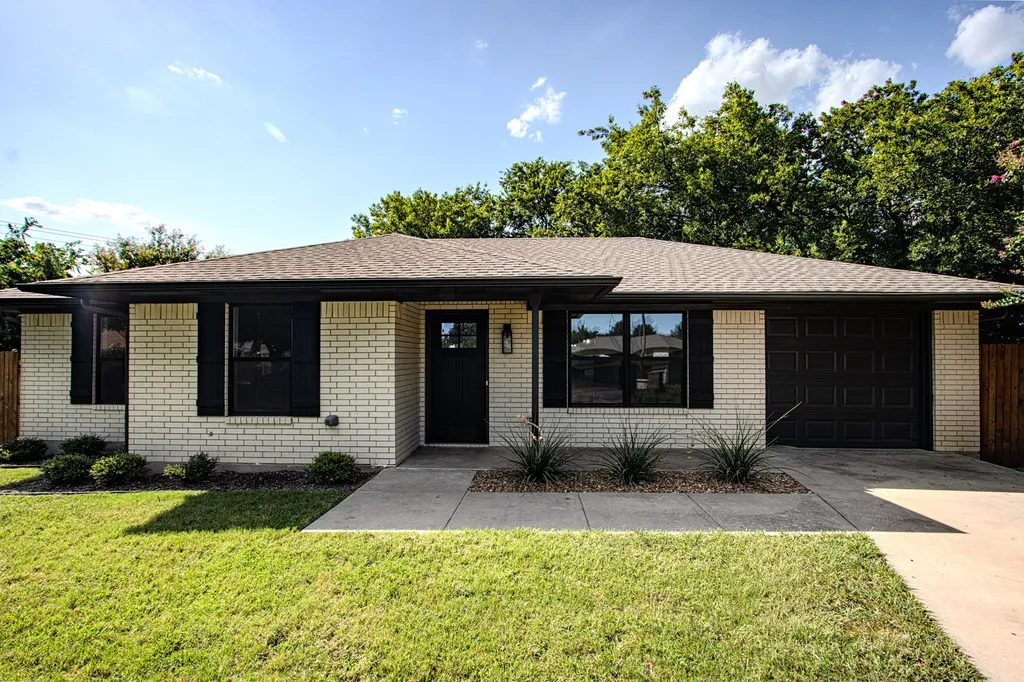 815 Steve Court Sanger TX 76266
