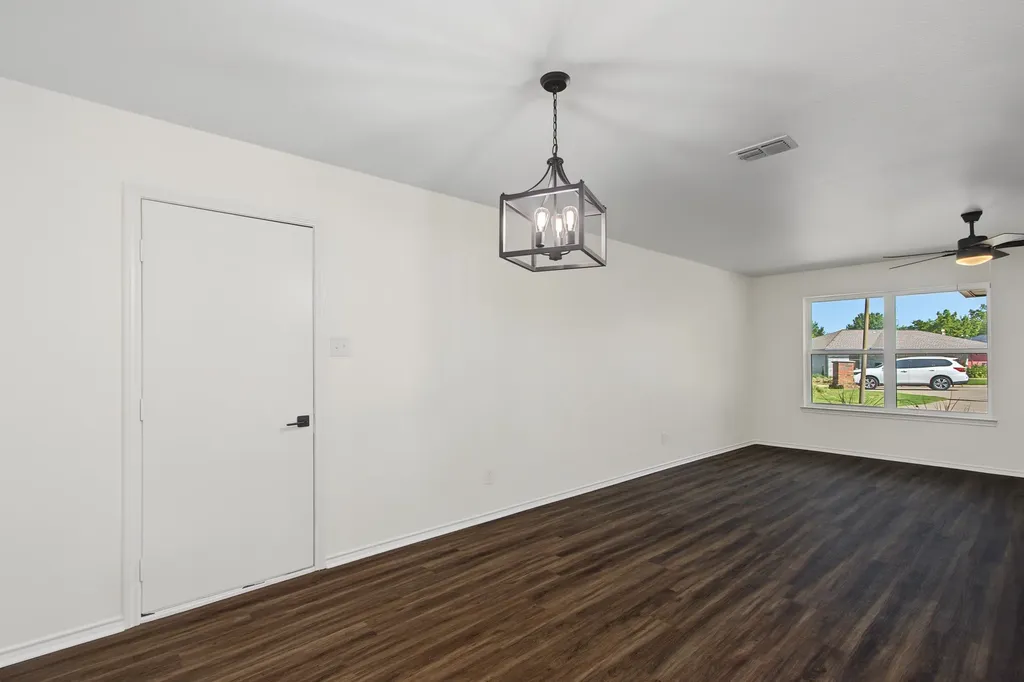 815 Steve Court Sanger TX 76266
