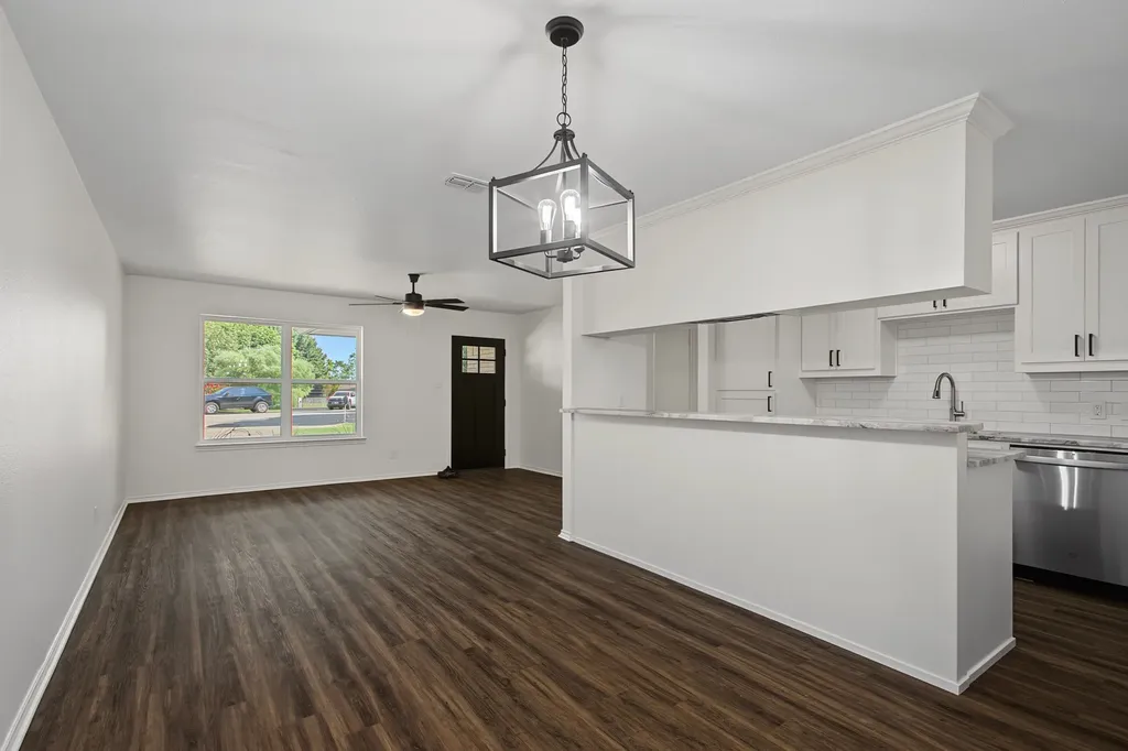 815 Steve Court Sanger TX 76266