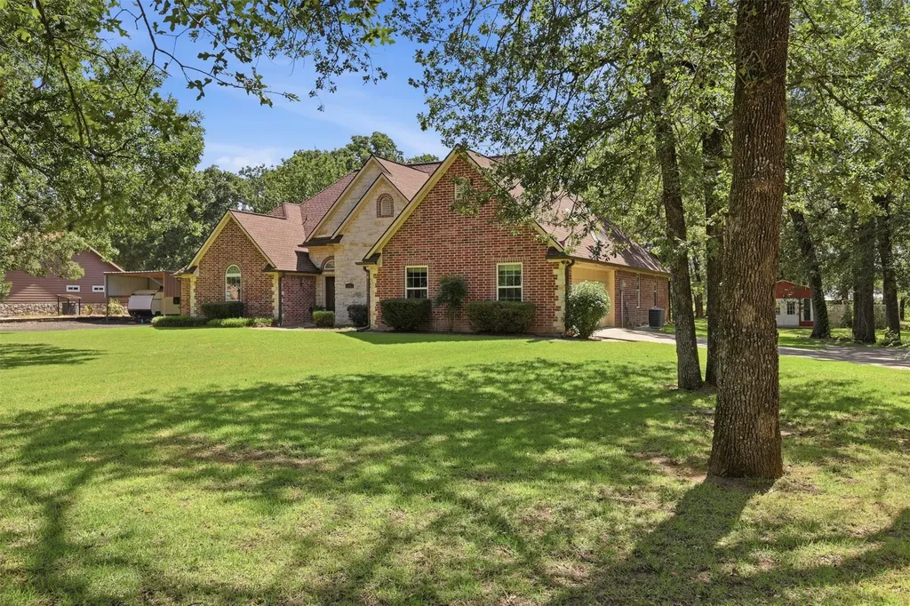 325 County Road 3646 Sulphur Springs TX 75482