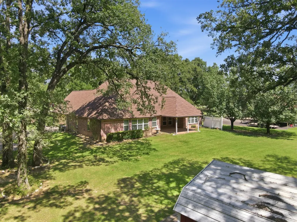 325 County Road 3646 Sulphur Springs TX 75482