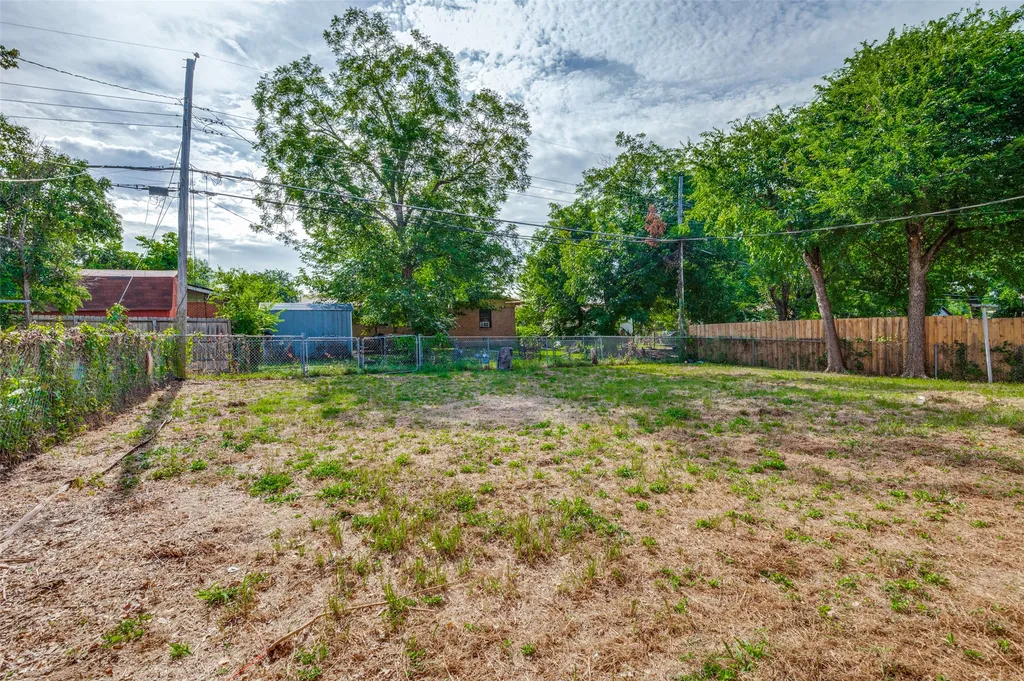 3910 Vanette Lane Dallas TX 75216