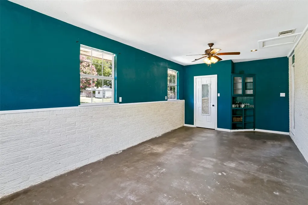 308 N Avenue C Springtown TX 76082