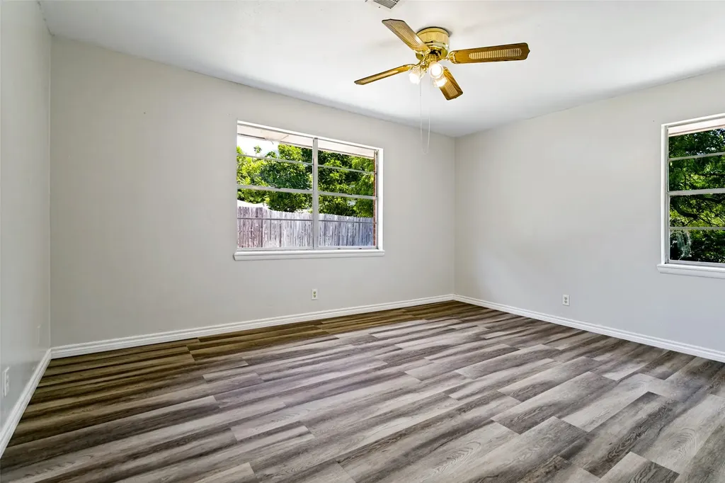 308 N Avenue C Springtown TX 76082