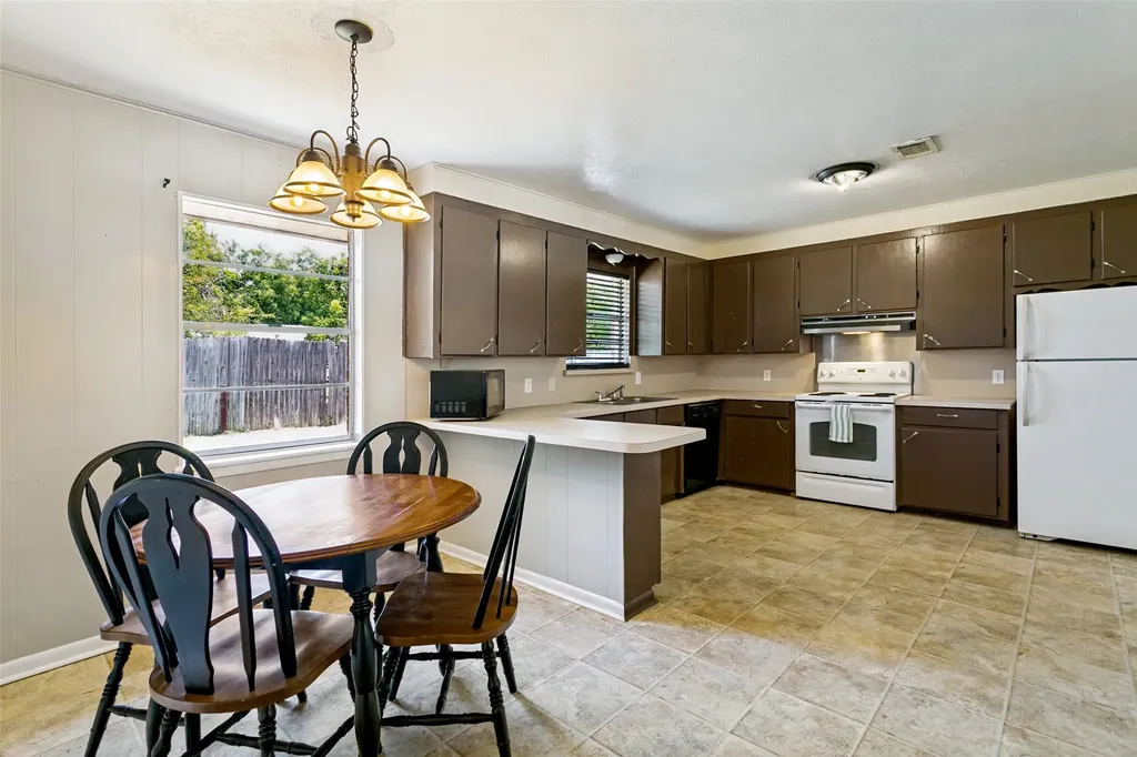 308 N Avenue C Springtown TX 76082