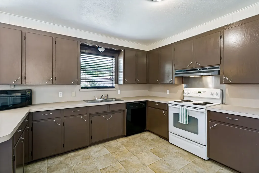 308 N Avenue C Springtown TX 76082