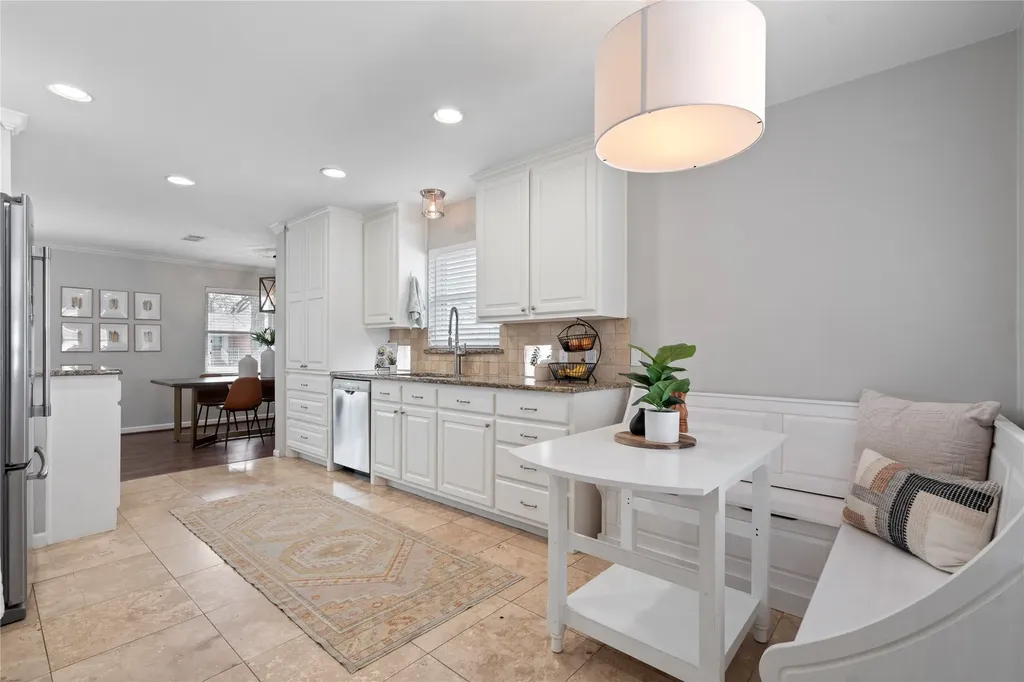 10615 Larchfield Lane Dallas TX 75238