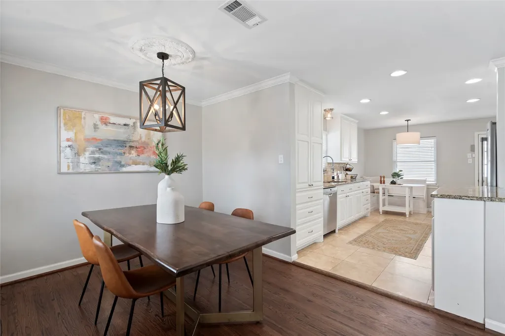 10615 Larchfield Lane Dallas TX 75238