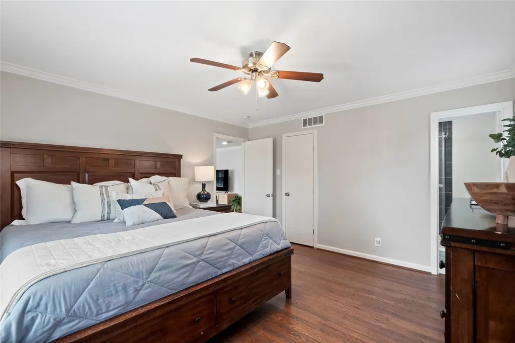 10615 Larchfield Lane Dallas TX 75238