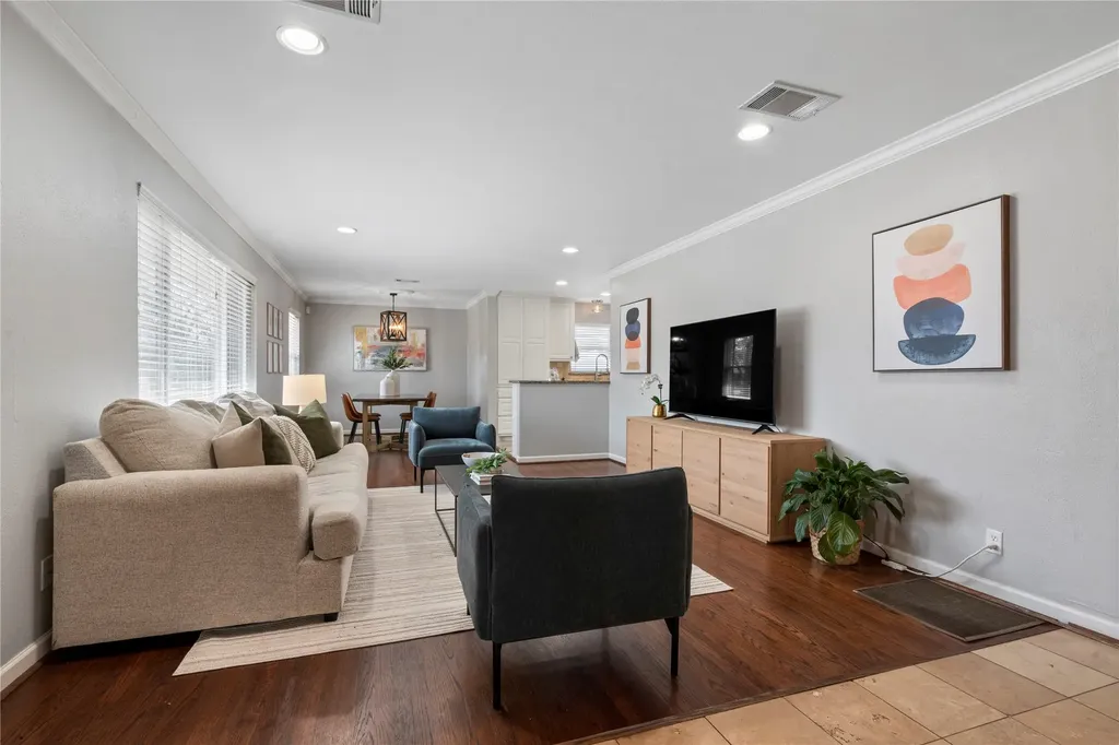 10615 Larchfield Lane Dallas TX 75238