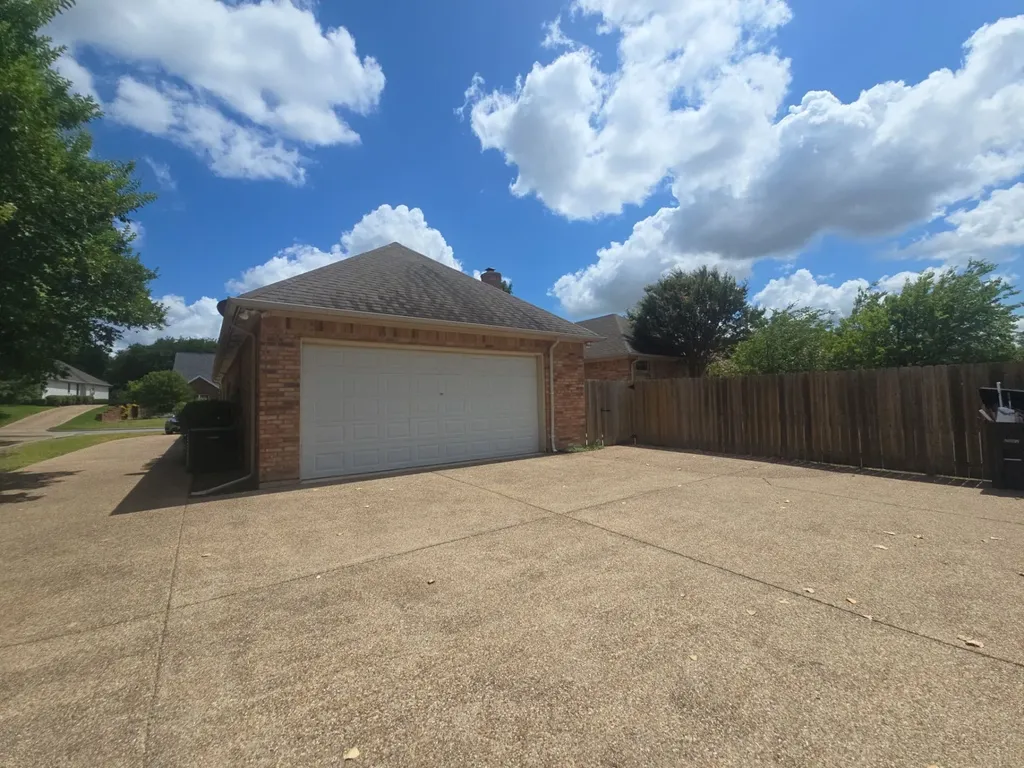 6376 Newport Court Fort Worth TX 76116