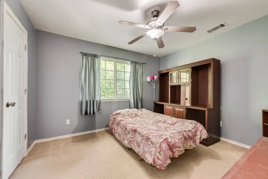 5715 Creekhollow Drive Arlington TX 76018