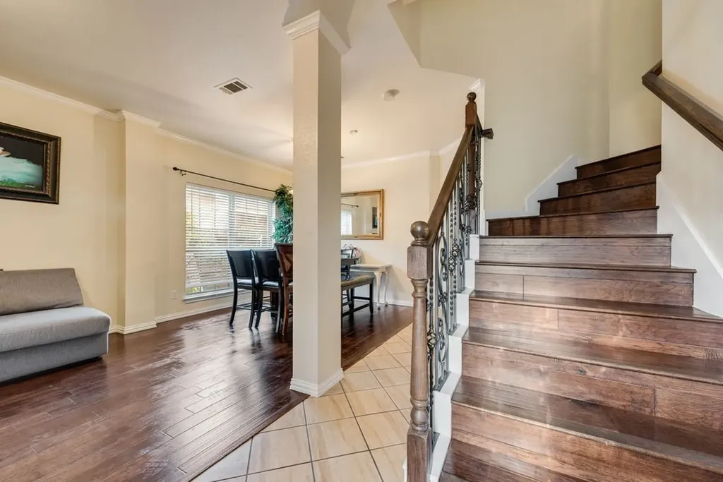 5715 Creekhollow Drive Arlington TX 76018