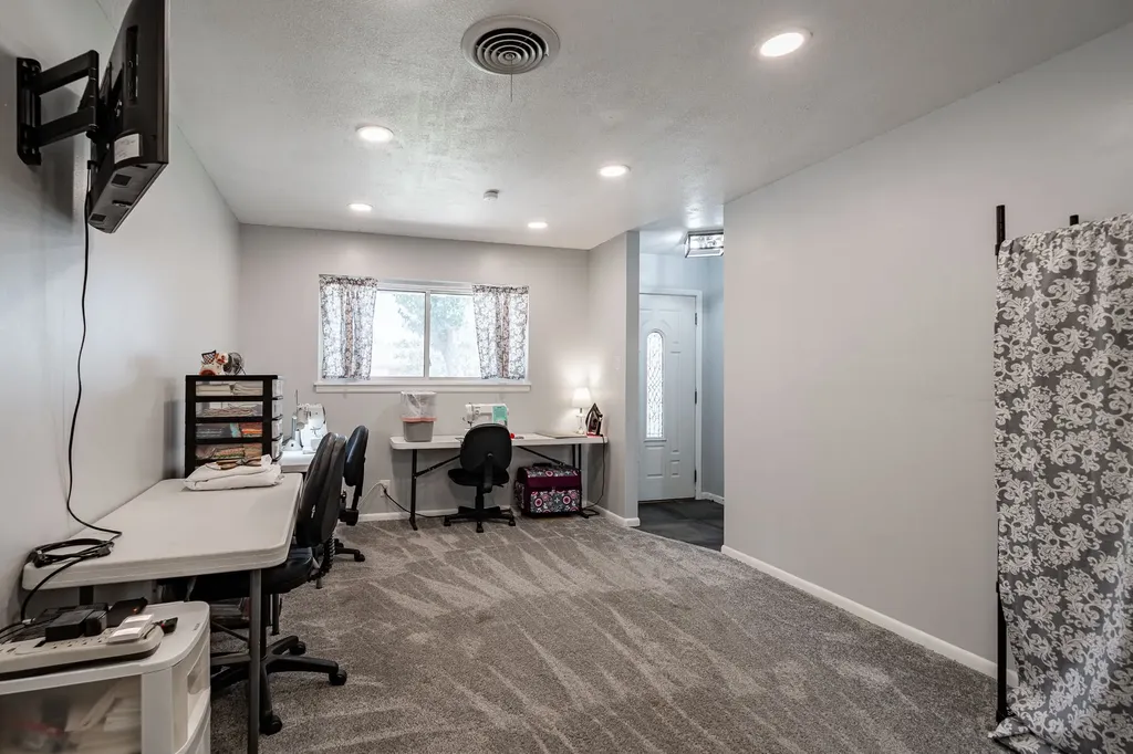 4350 Mary Lou Abilene TX 79606