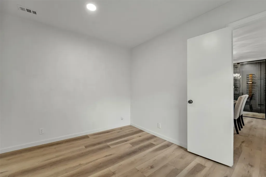 2114 Via Vista Carrollton TX 75006