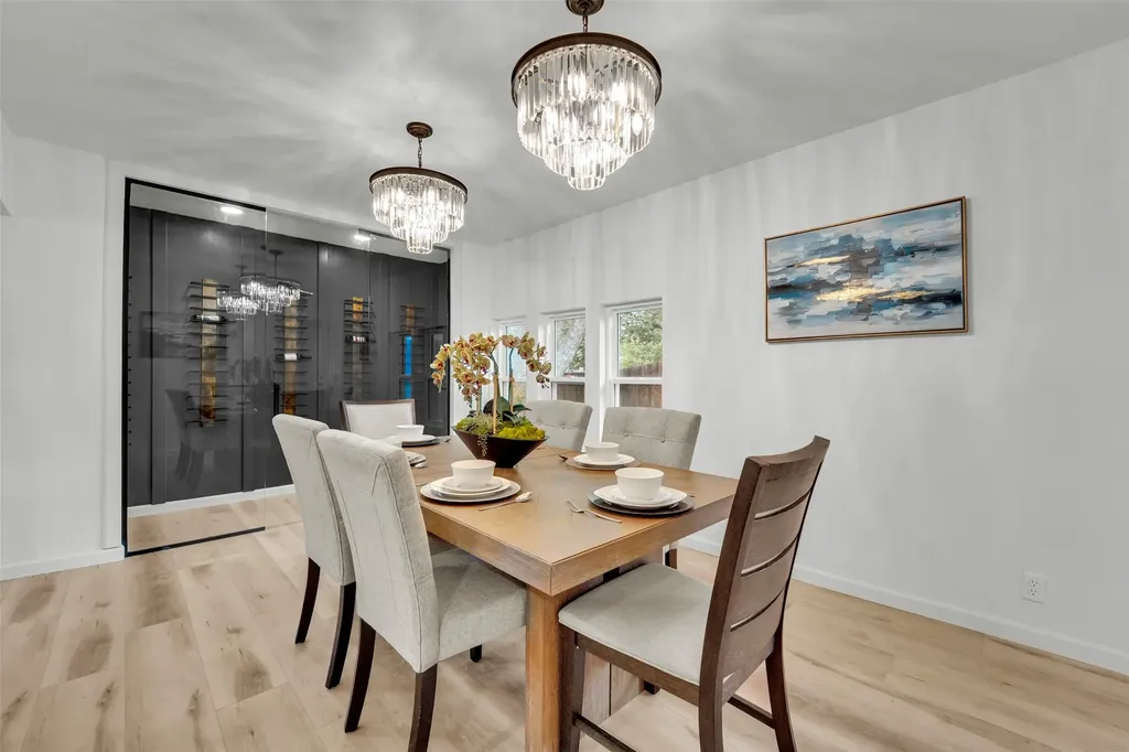 2114 Via Vista Carrollton TX 75006