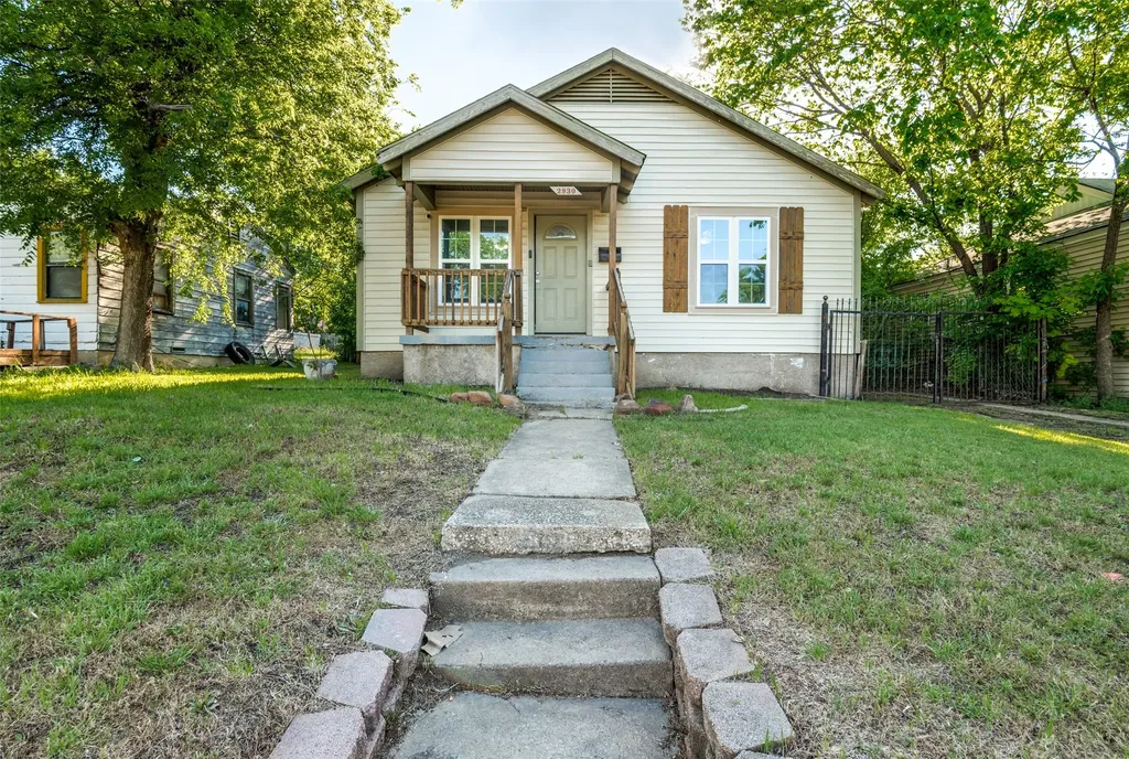 2930 Maryland Avenue Dallas TX 75216