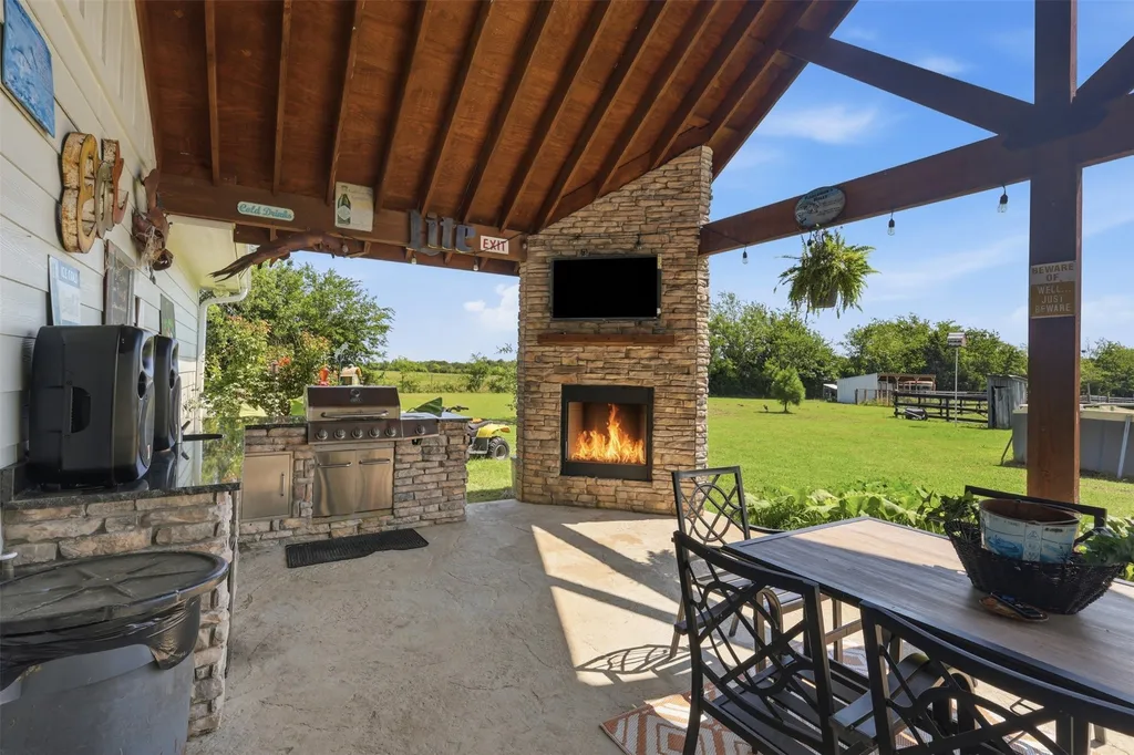 3344 County Road 3512 Dike TX 75437