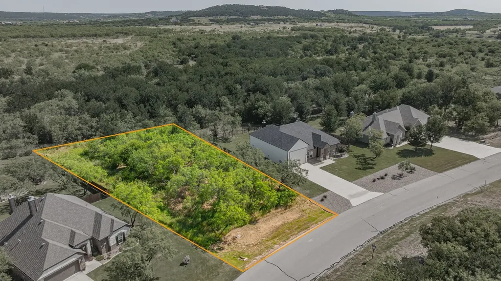 1172 Green Elm Graford TX 76449
