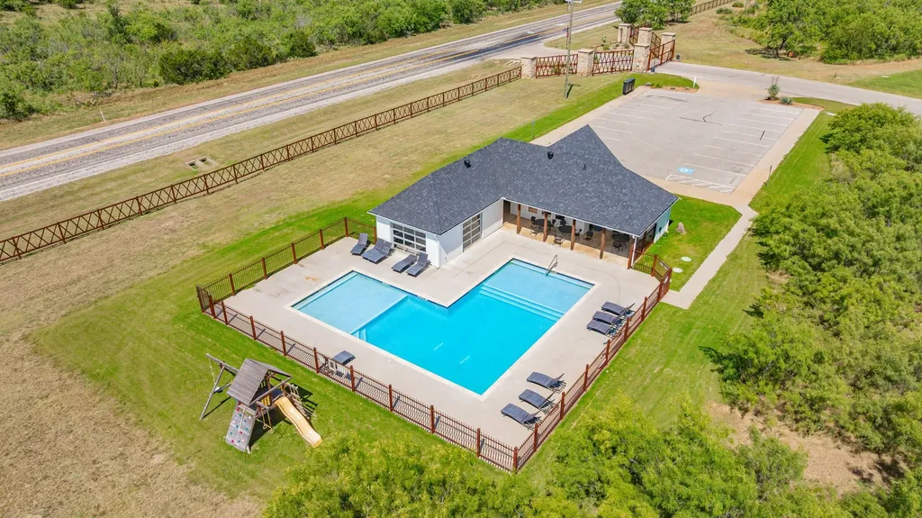 1172 Green Elm Graford TX 76449