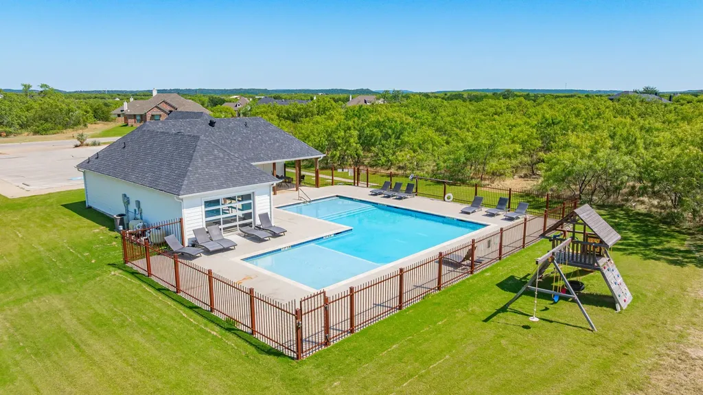 1172 Green Elm Graford TX 76449