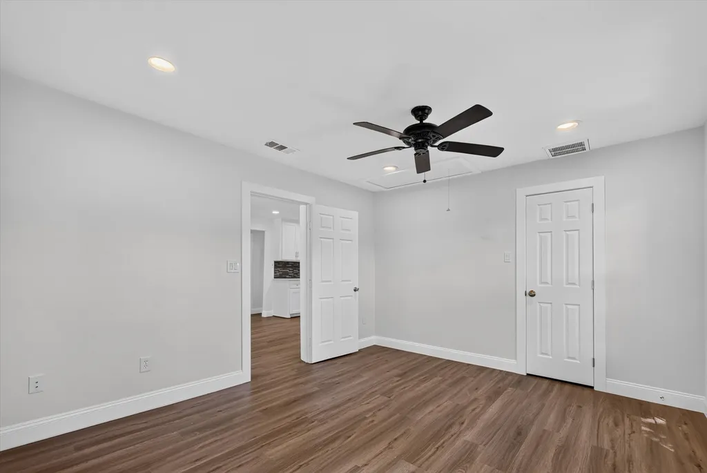 1113 Brock Street Dallas TX 75203