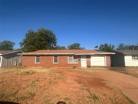 2156 Briarwood Street Abilene TX 79603