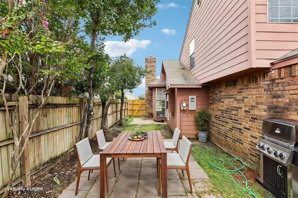 2123 Hearthside Lane Garland TX 75044