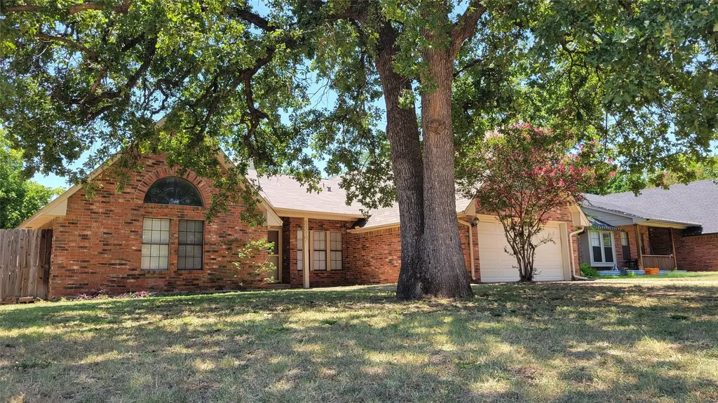 3217 Cliffview Drive Corinth TX 76210